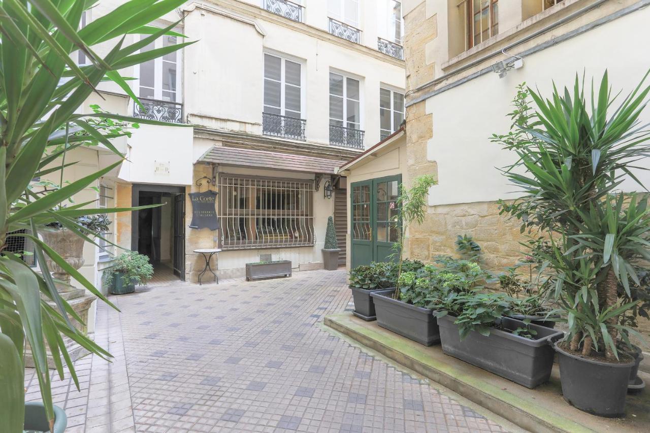 Louvre Charmant Studio Paris Exterior photo